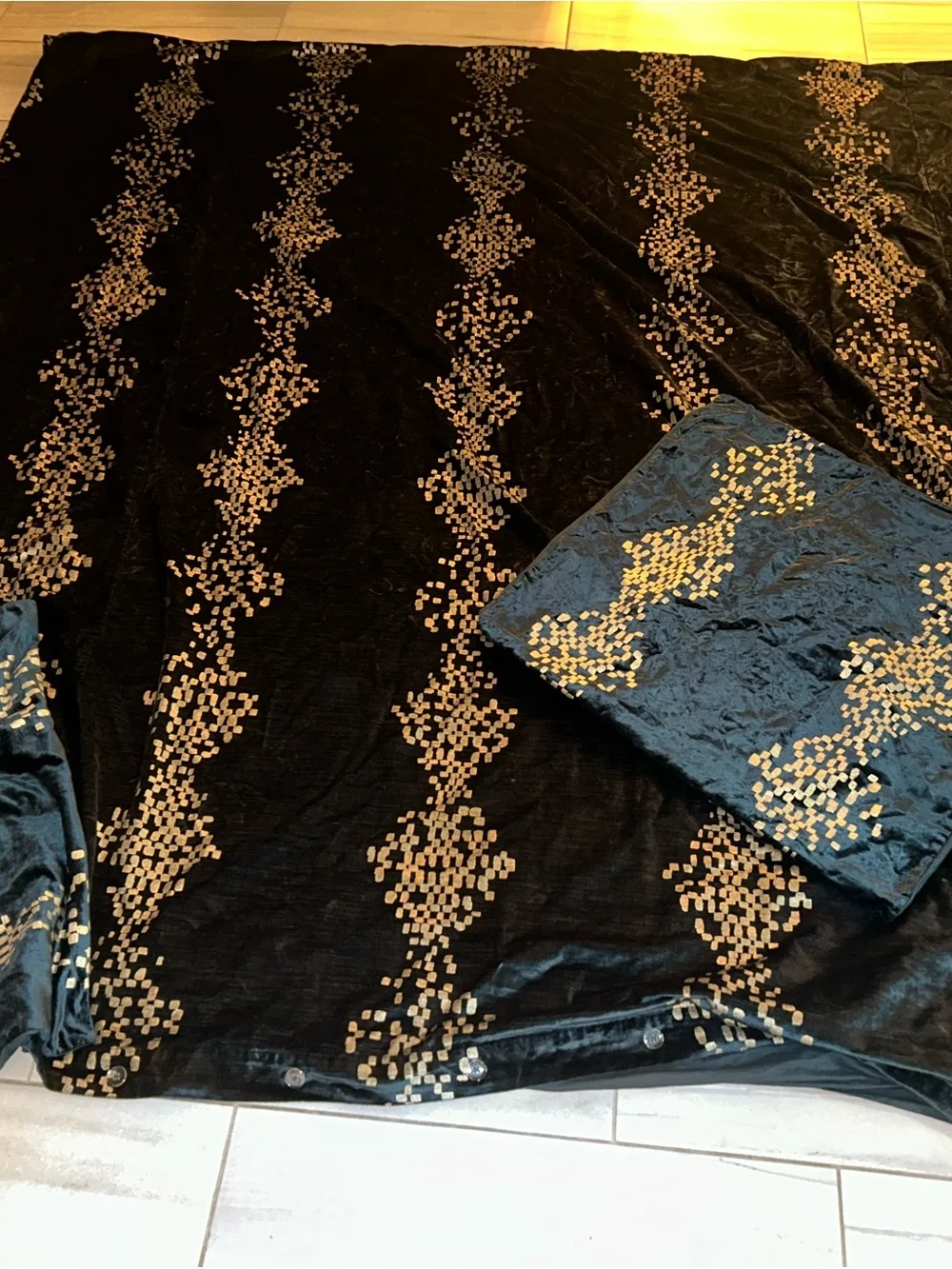 West Elm Navy Velvet Duvet Cover with Gold Dot Pattern with 2 Euro pillows